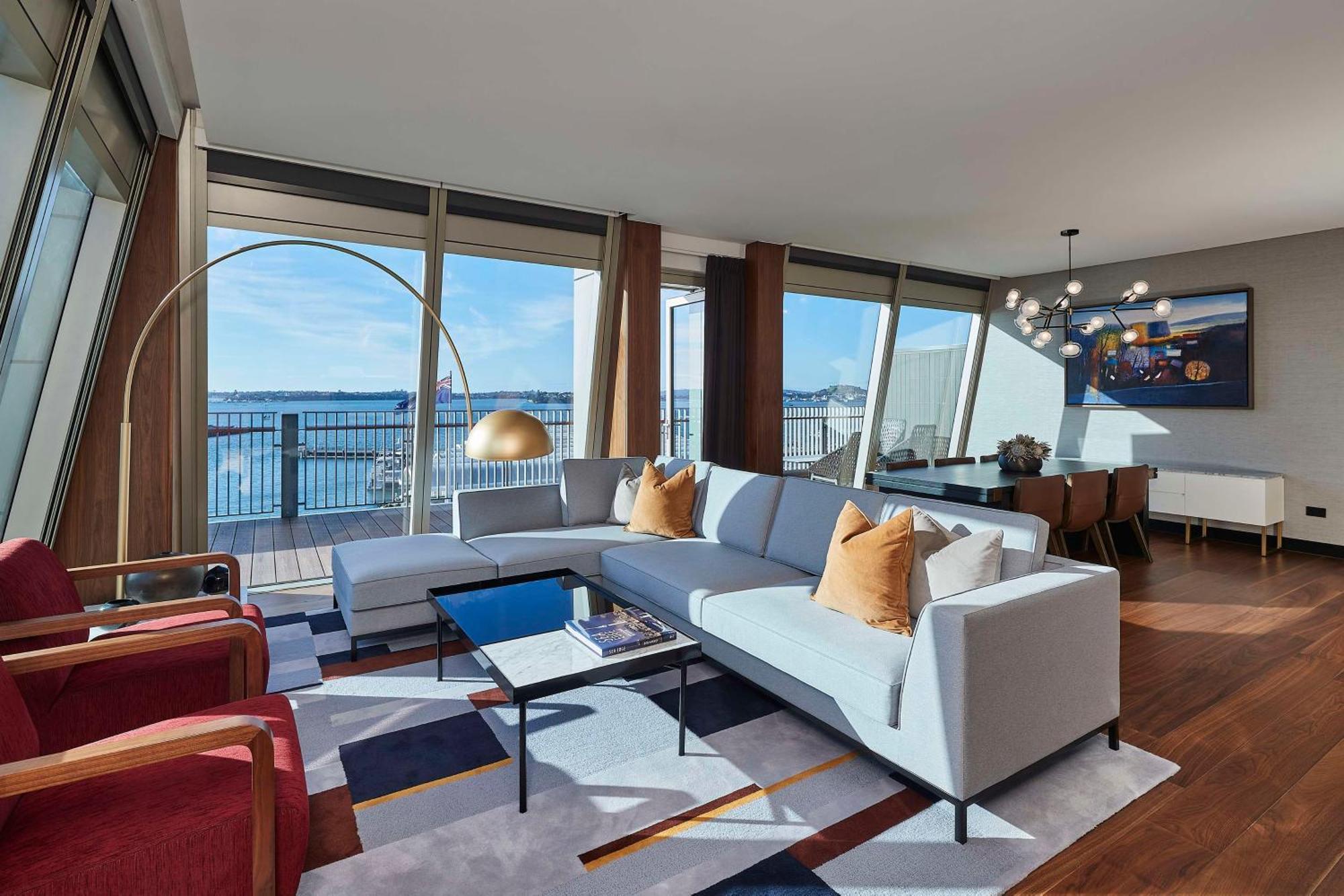 Park Hyatt Auckland Hotel Eksteriør billede The living room of a three-bedroom apartment